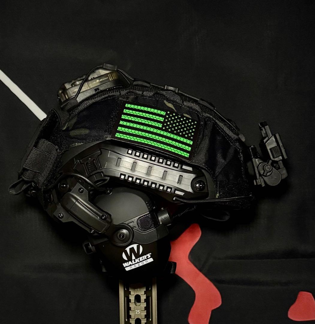 ・新品未使用・タクティカルヘルメットレプリカ