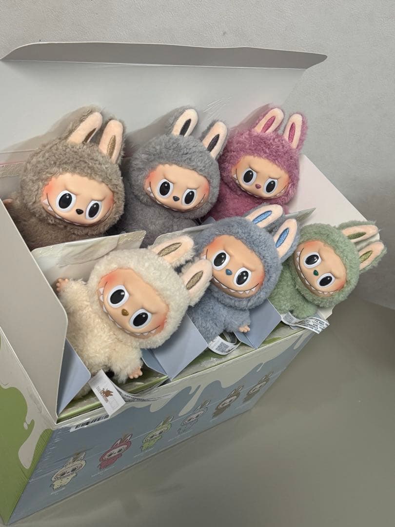 【正規品】POPMART ラブブ　Exciting Macaron ６体セット