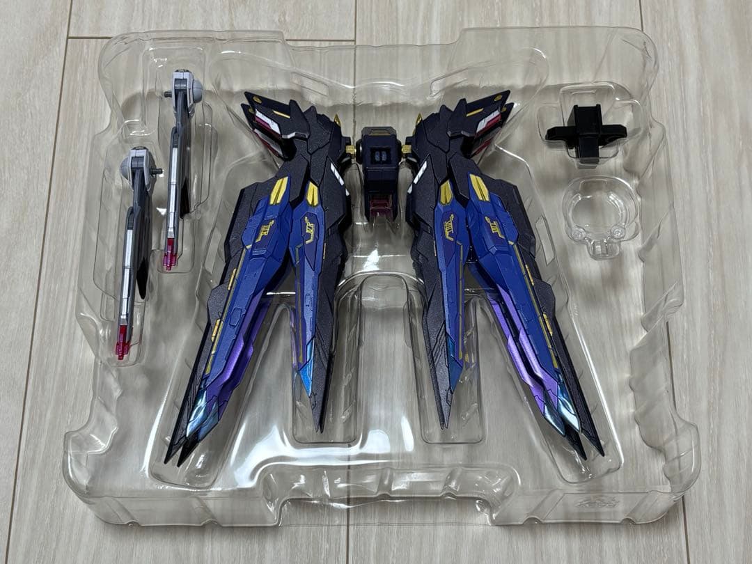 【即購入可・匿名配送】メタルビルド ストライクフリーダムガンダム2024