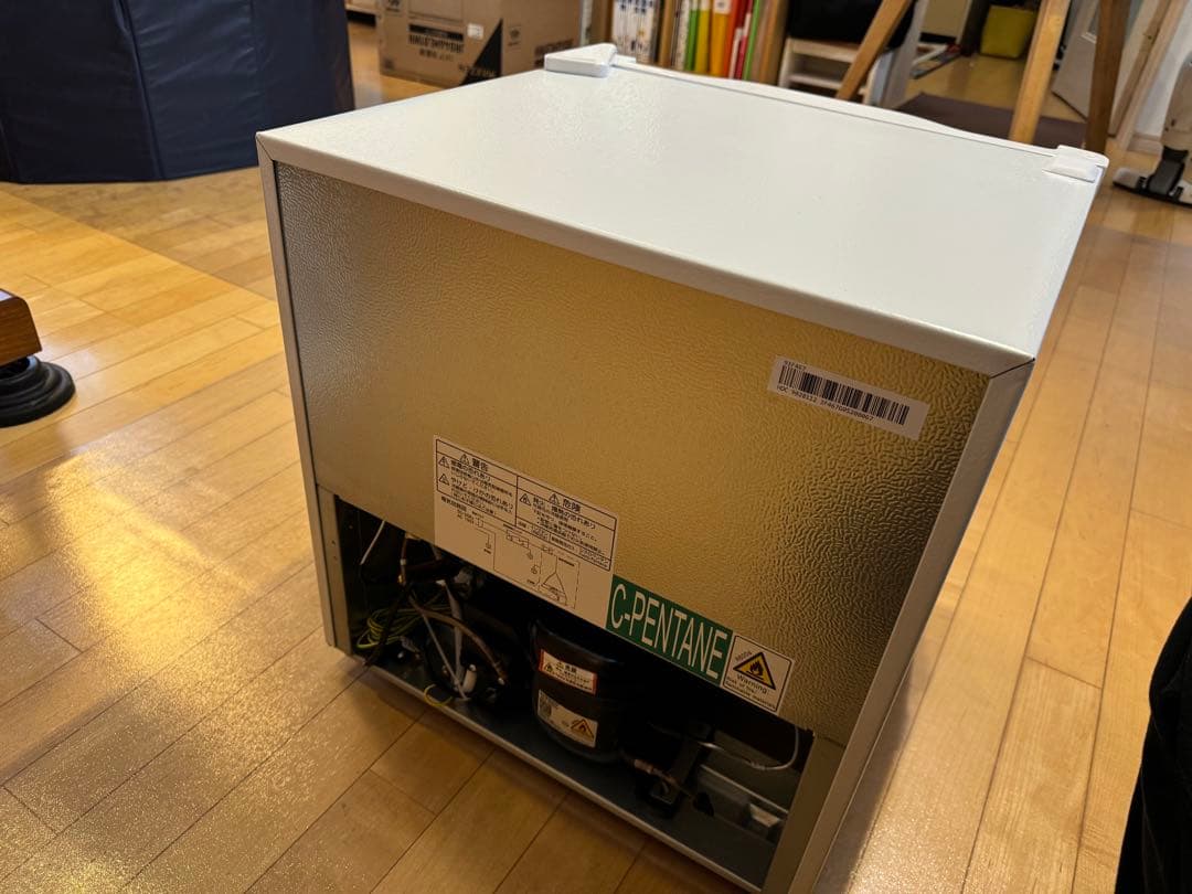 ホワイトミニ冷蔵庫