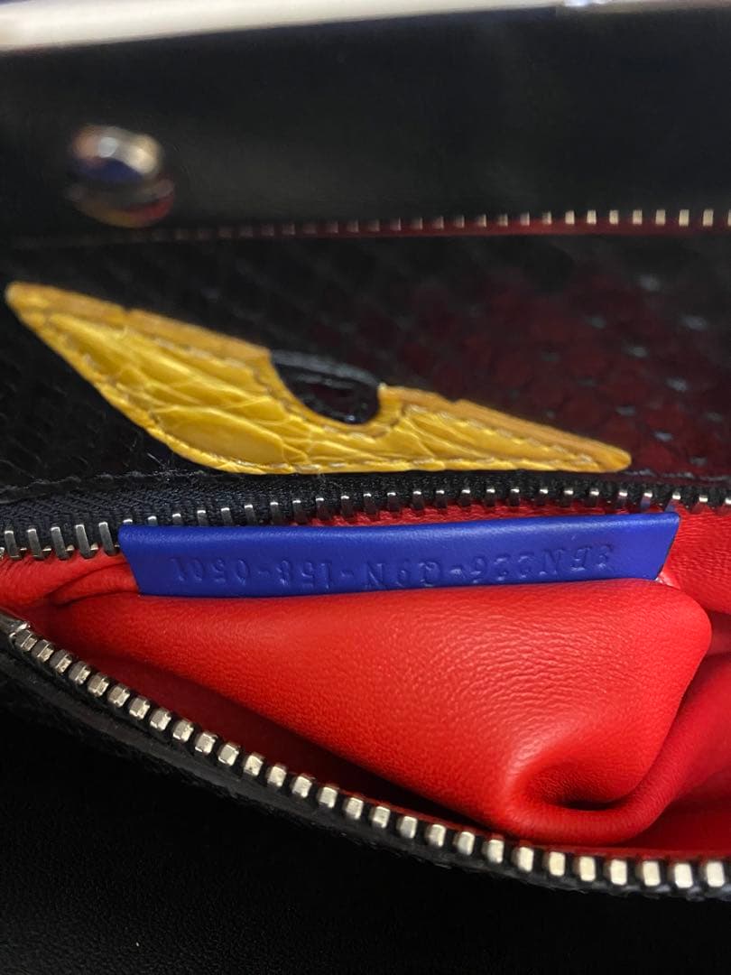 フェンディ　ピーカブー　青　8BN226-Q9N