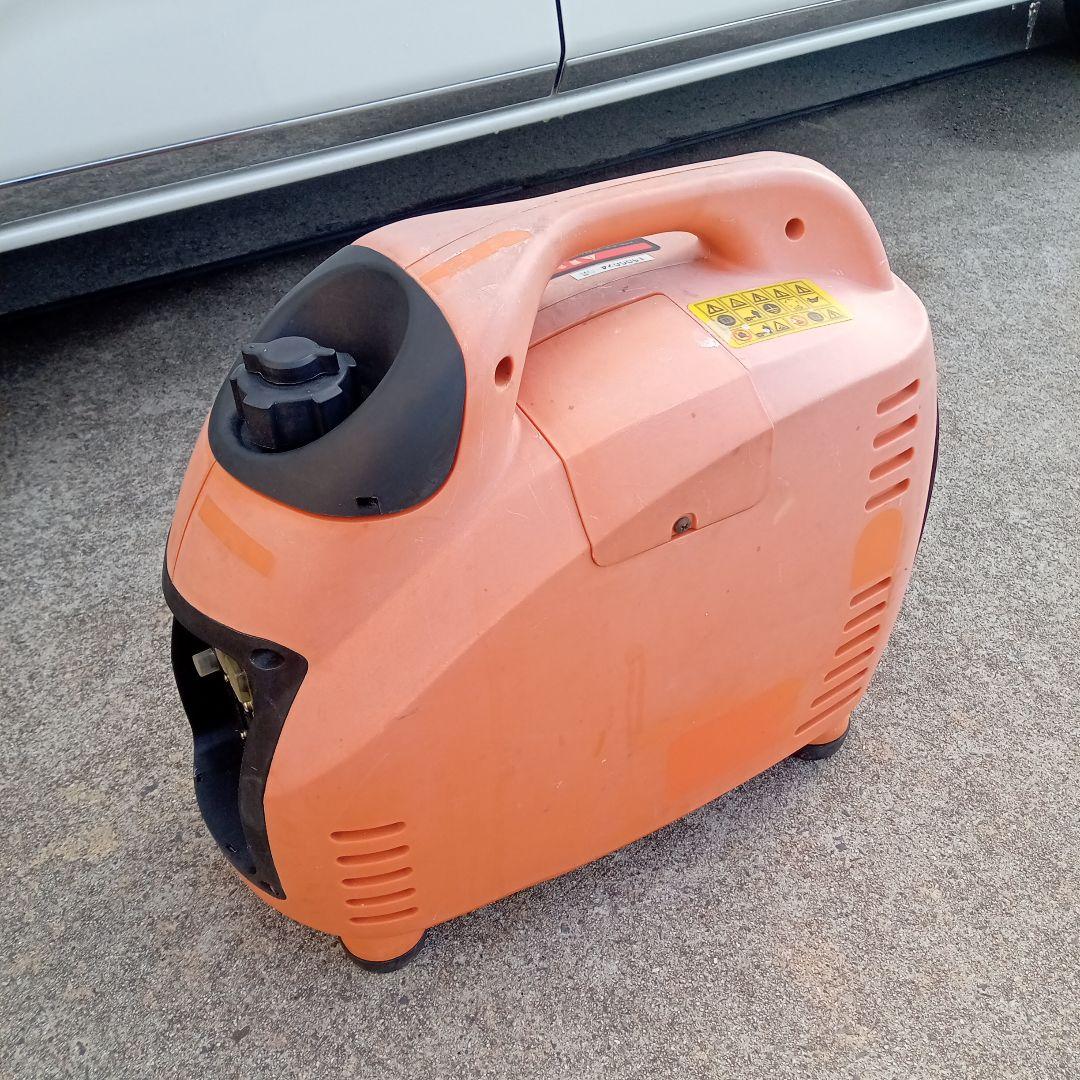 ポータブル発電機 オレンジ色