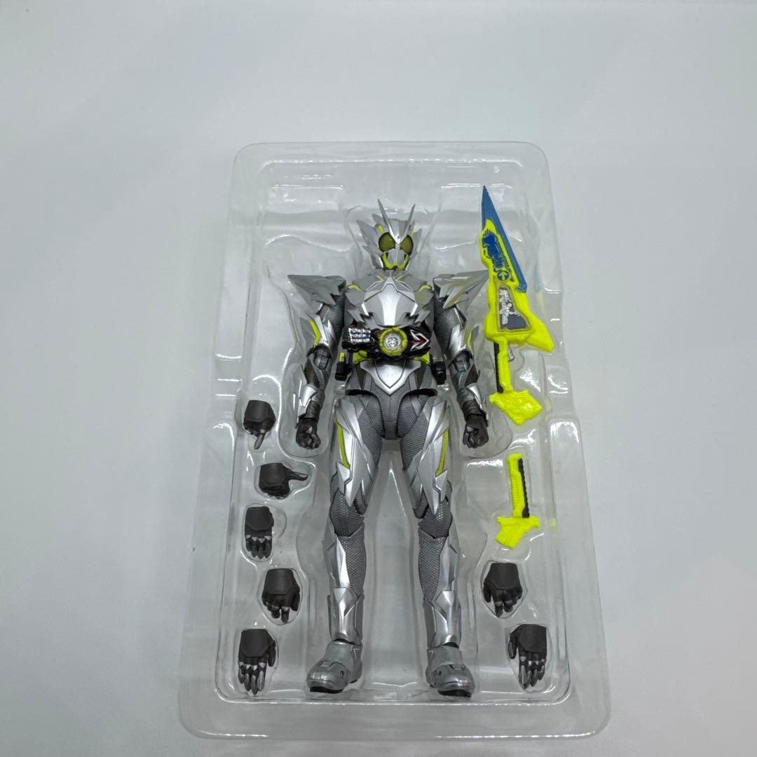S.H.Figuarts 仮面ライダーゼロワン メタルクラスタホッパー
