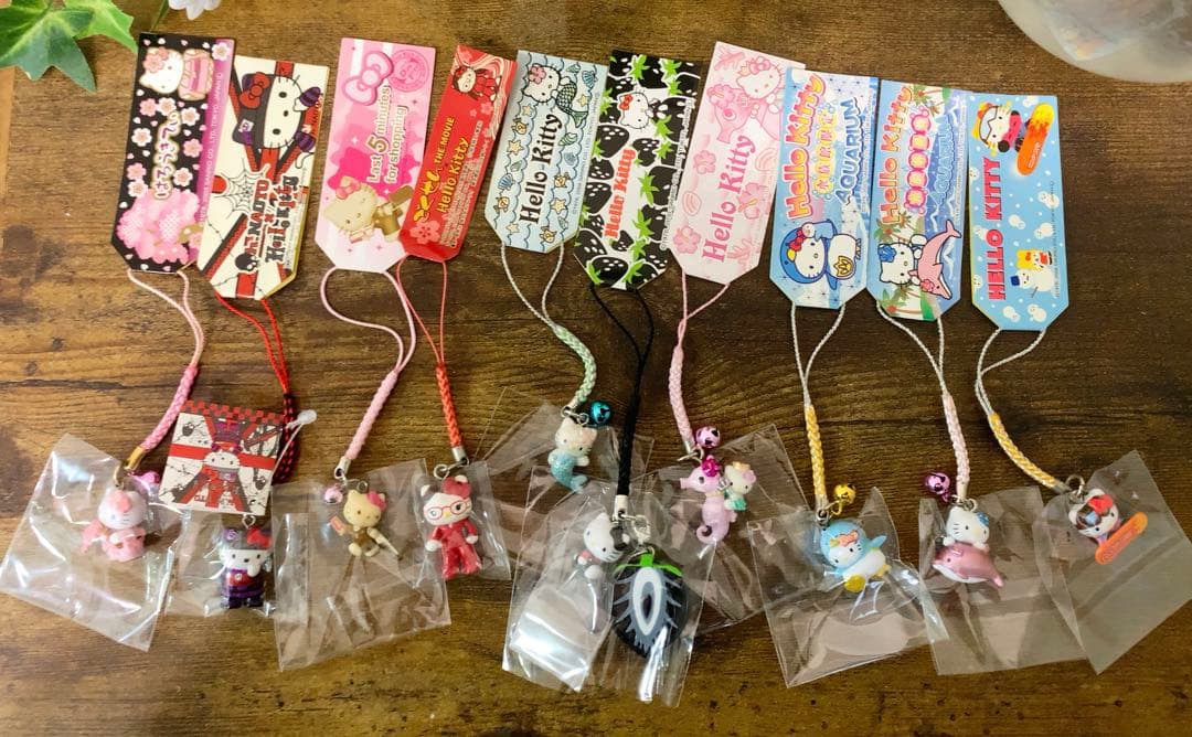 へ*可様 【希少】ご当地キティ　根付　ストラップ　入手困難　激レア多数　⭐︎まと