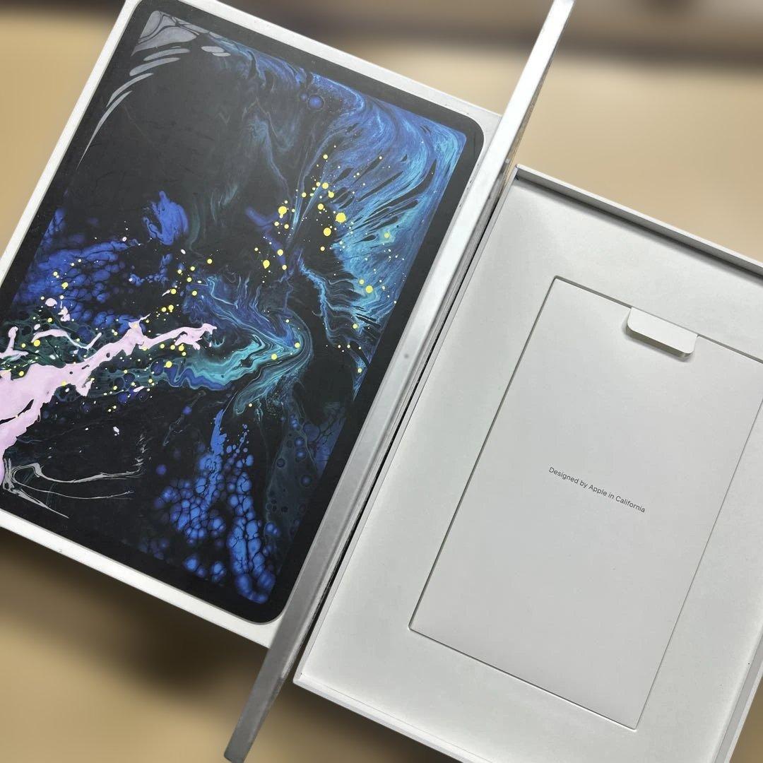 iPad Pro 11インチ　第1世代　Wi-Fi 256GB 割れあり