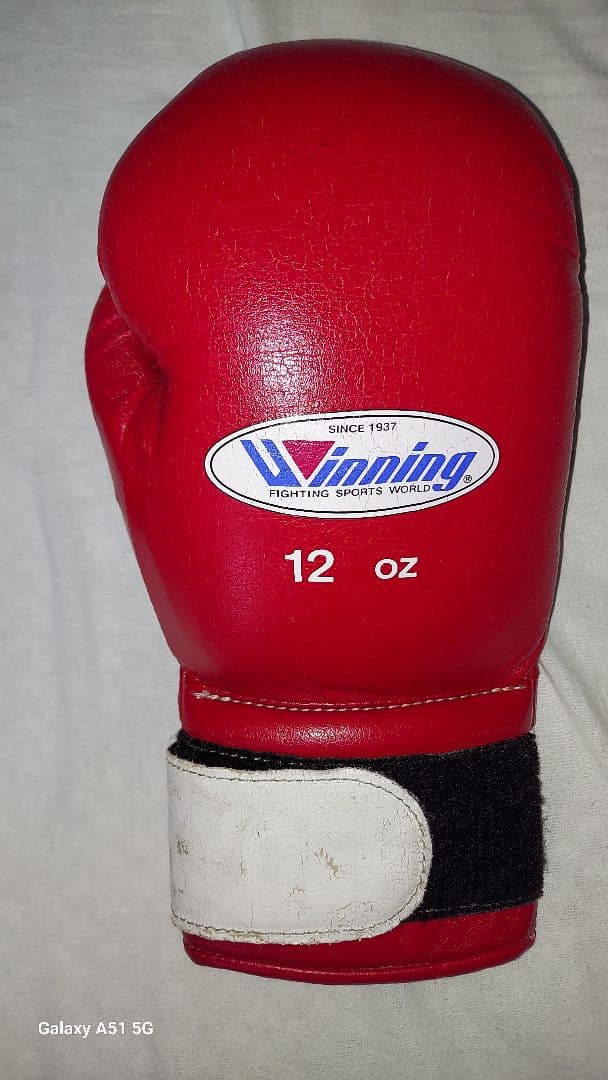 Winning ボクシンググローブ 12 oz 赤