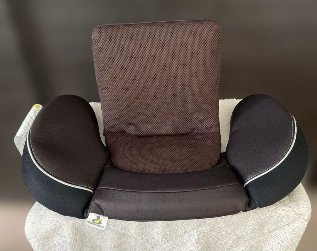 コンビ　ネルーム ISOFIX対応 回転式チャイルドシート　フルシートカバー付