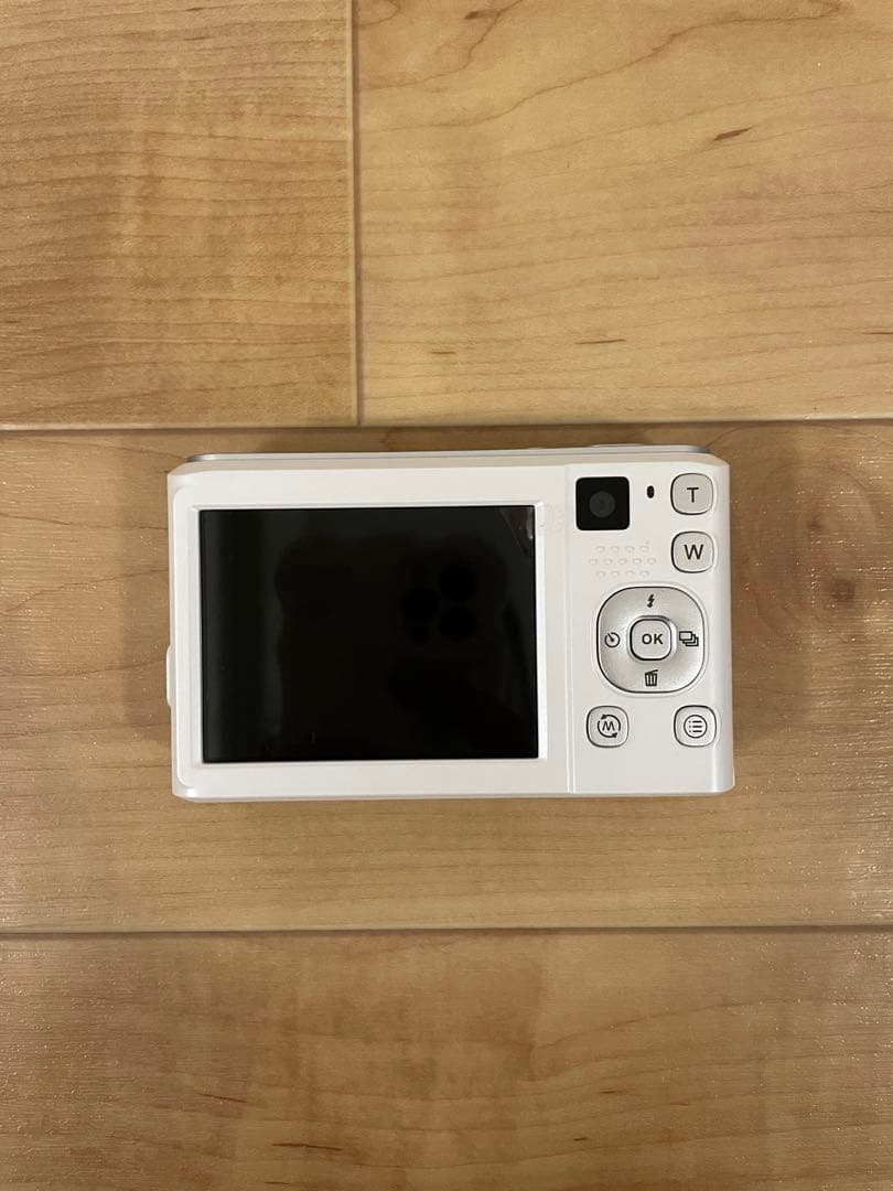 【彩 】デジカメ 充電器付き ✩動作確認済み✩