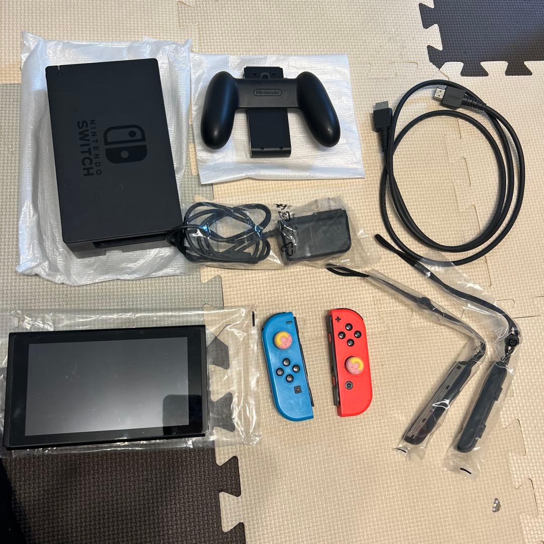 Nintendo Switch 本体セット（赤/青 Joy-Con付き）