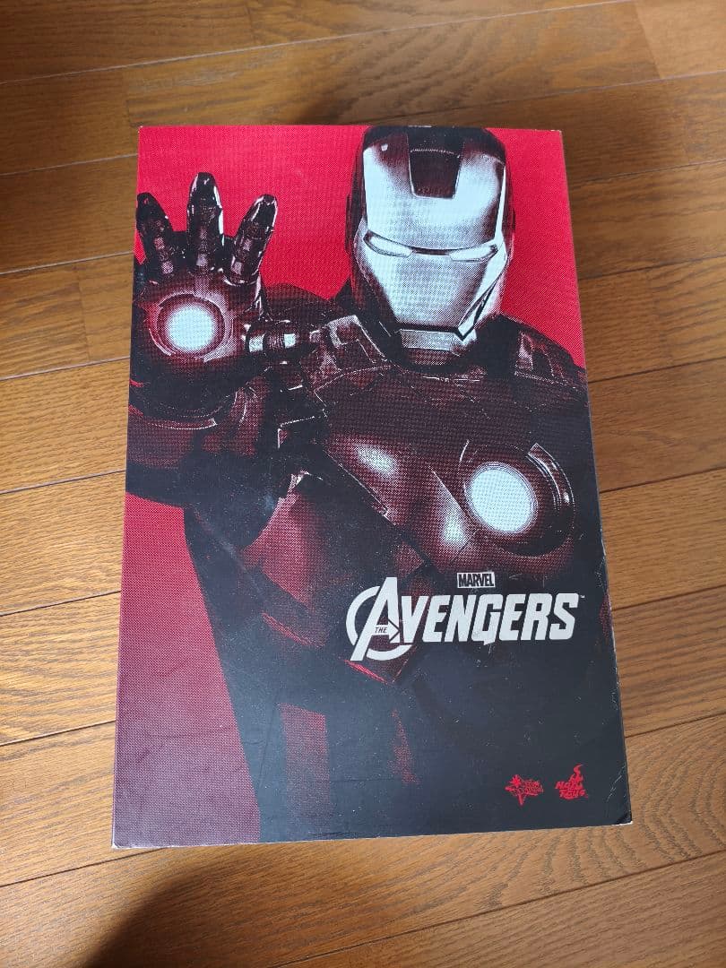 アイアンマン フィギュア アベンジャーズ　ホットトイズ