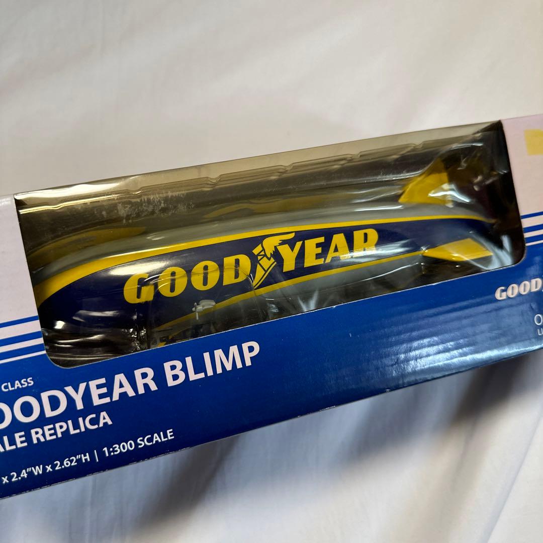 希少非売品　デコトラ　GOODYEAR 飛行船フィギュア　　プラモ　グッドイヤー