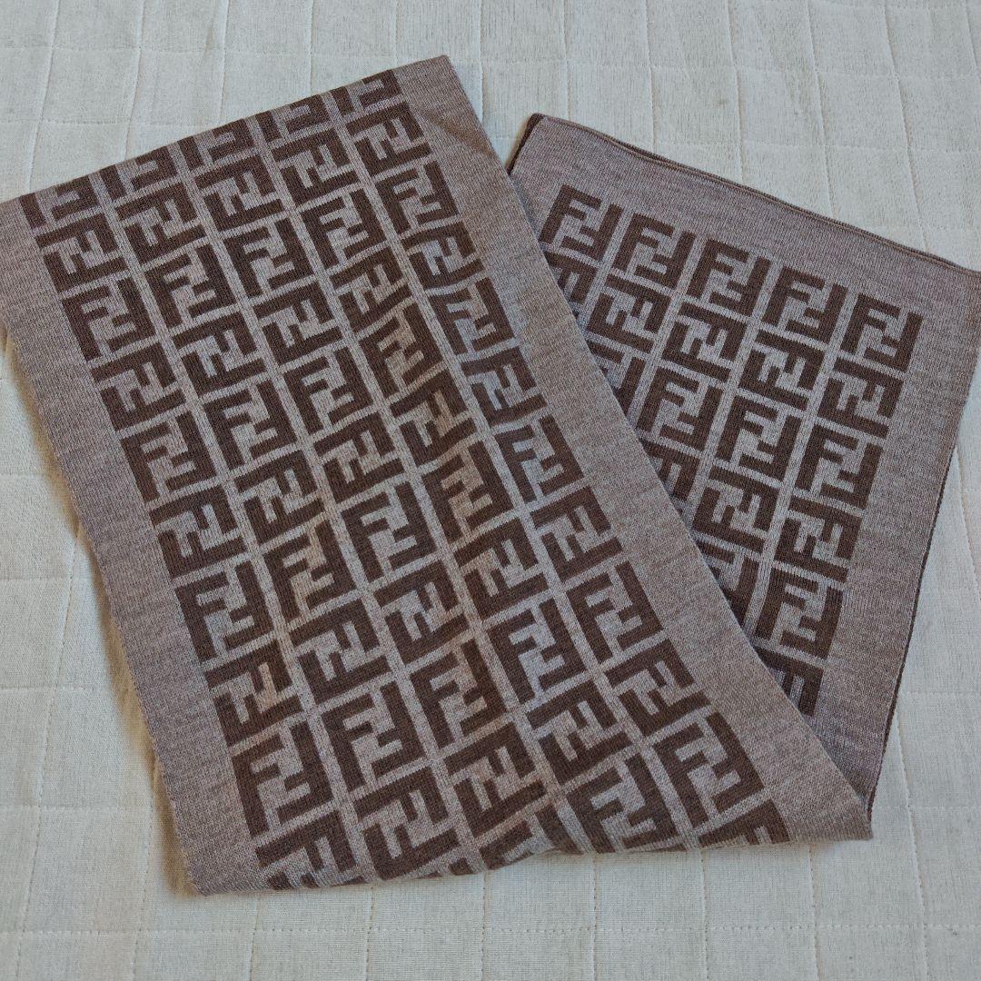 Fendi ロゴマフラー ブラウン系 大判