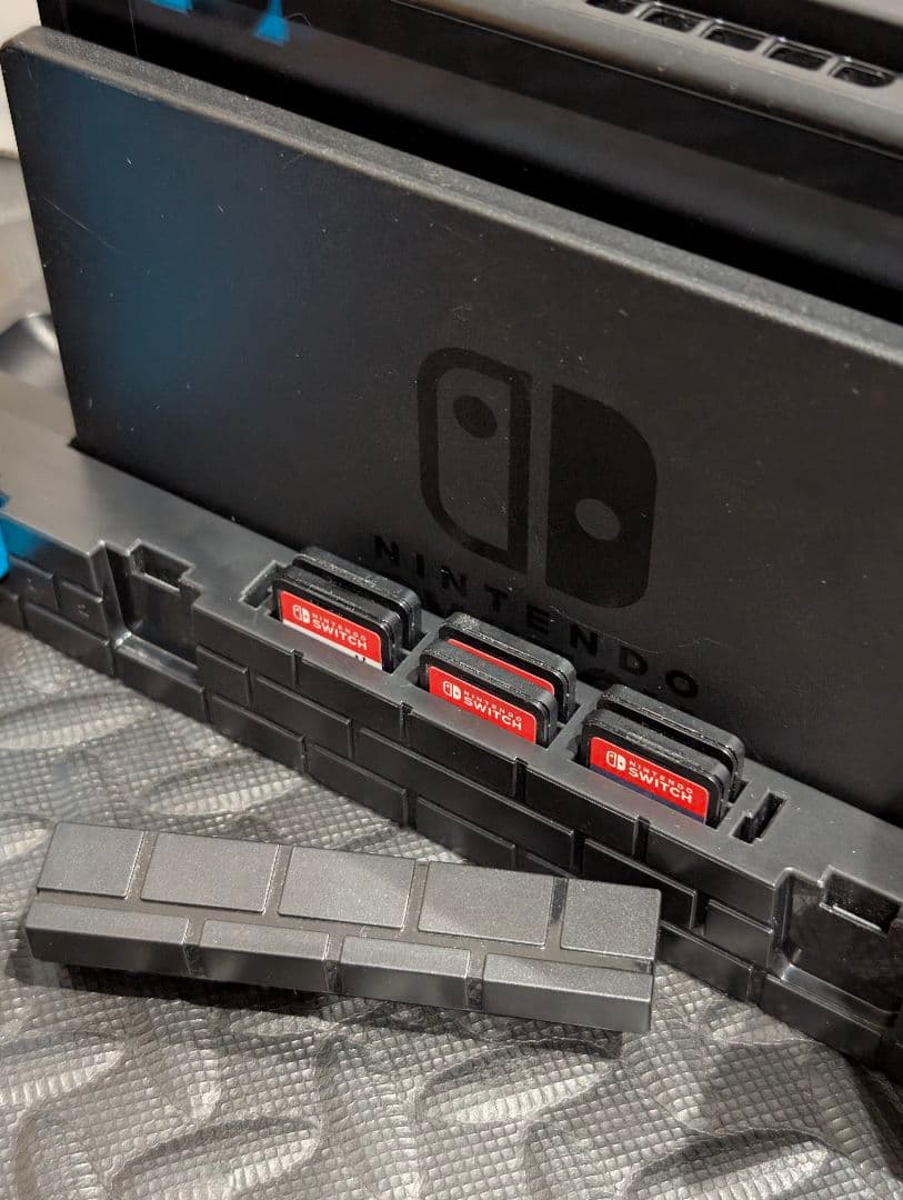 Nintendo Switch ネオンブルーとネオンレッド本体 + EXTRA