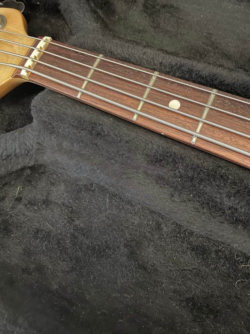 ベース MusicMan Sterling bass