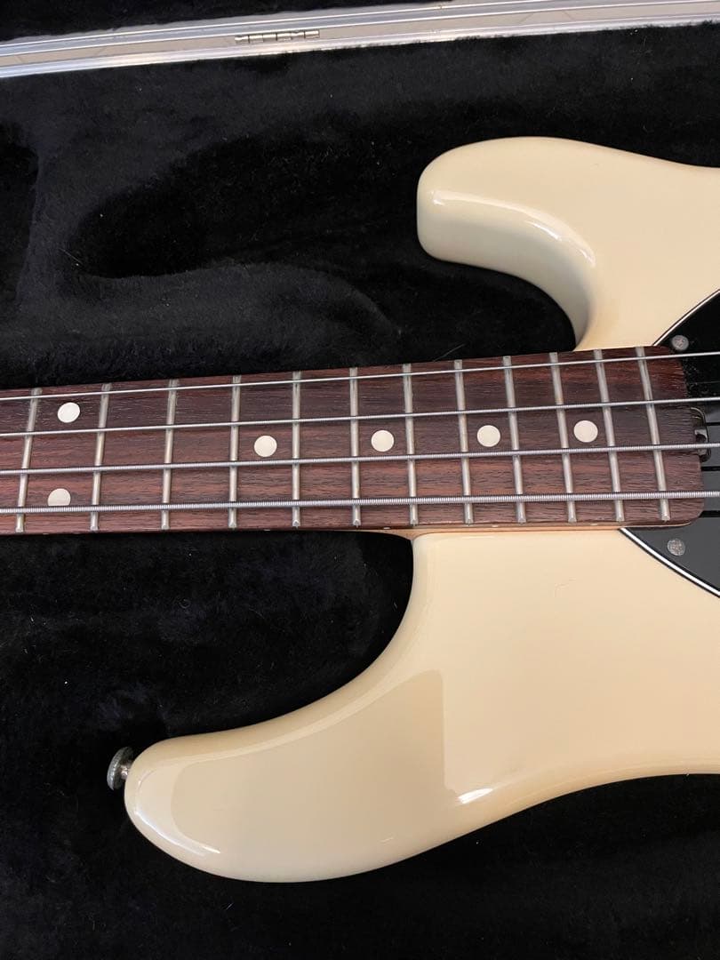 ベース MusicMan Sterling bass