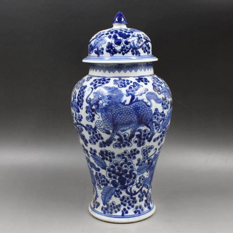 青花着花麒麟紋将軍壺 景徳鎮 陶磁器 装飾品 現代工芸品 美術品 置物