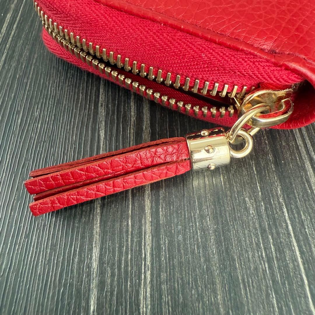 GUCCI　ソーホー　ケース　レザー　ラウンドファスナー　レッド