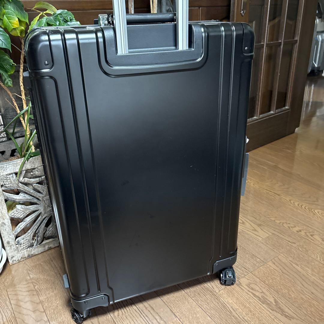 えでぃさま専用無骨なゼロハリバートンアルミ製スーツケースZRG28-BK 難あり