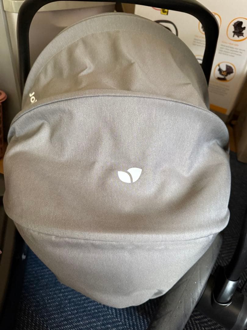 ジョイー joie トラベルシステム　チャイルドシート•ベビーカー・ベースSET