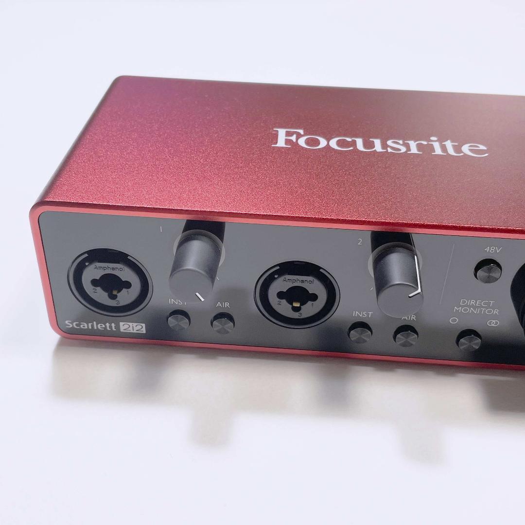 Focusrite Scarlett 2i2 Gen3 インターフェース