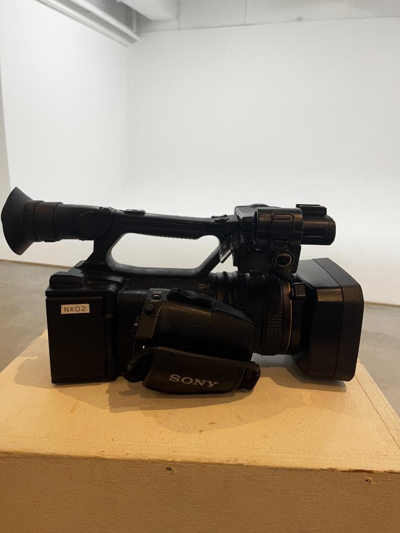 【ジャンク品】Sony ビデオカメラ HXR-NX5J