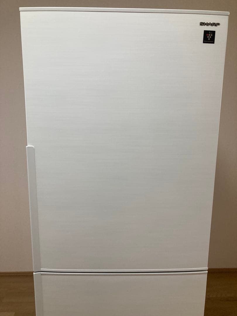 SHARP製 冷蔵庫 (280L 右開き ホワイト) 【一人暮らし 二人暮らし】