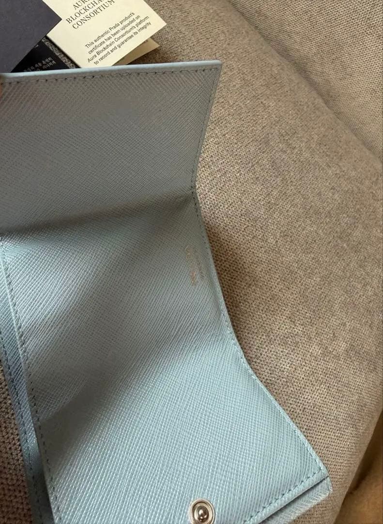 【美品】PRADA サフィアーノトライアングル 財布