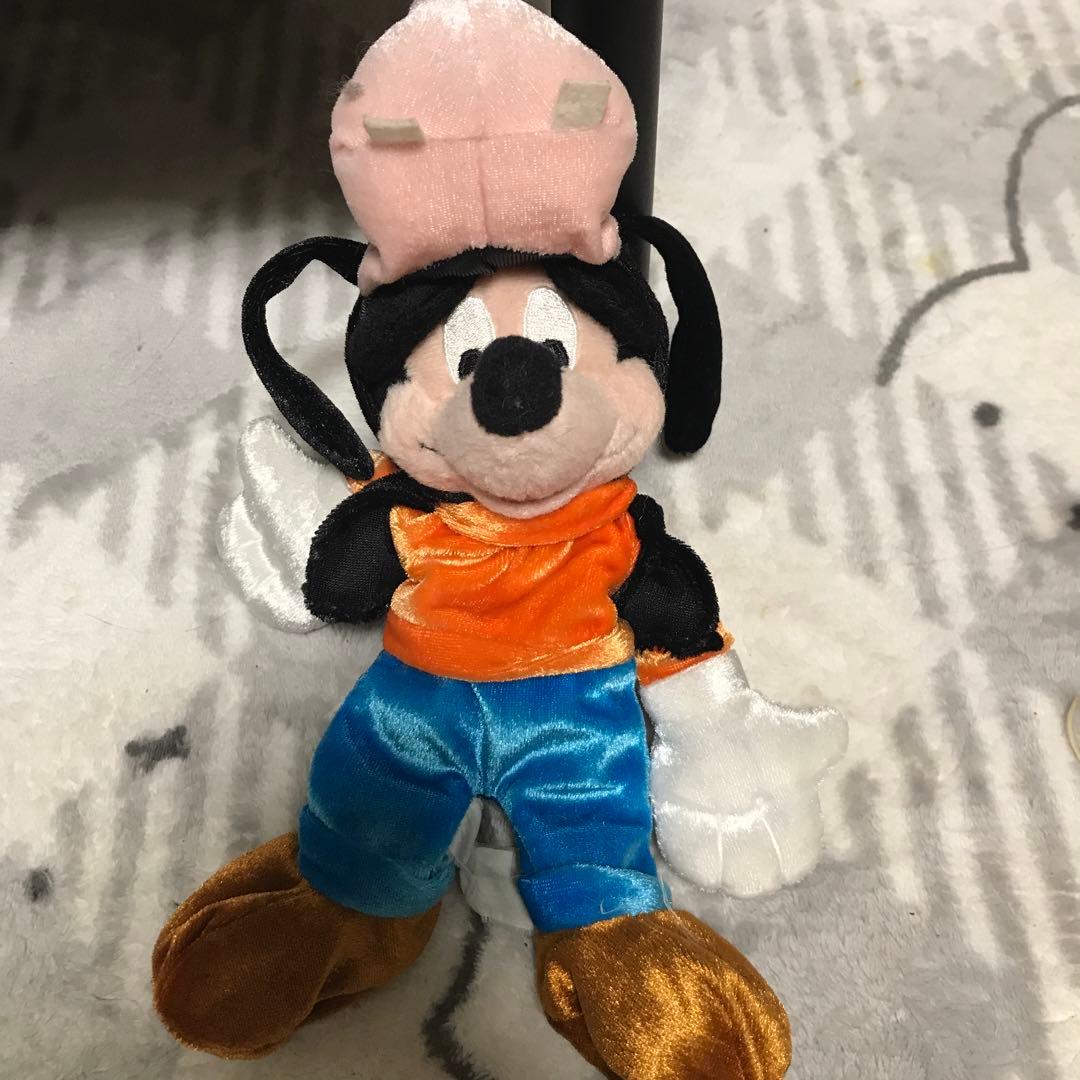 海外パーク　ディズニー　グーフィー着ぐるみ　ミッキー　ぬいぐるみ