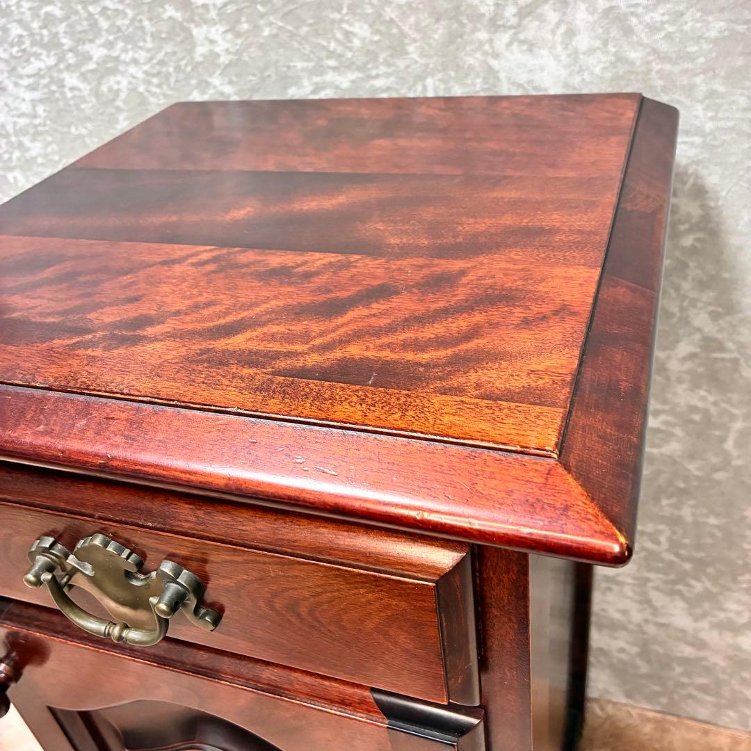 EARLY AMERICAN アーリーアメリカン キャビネット サイドテーブル