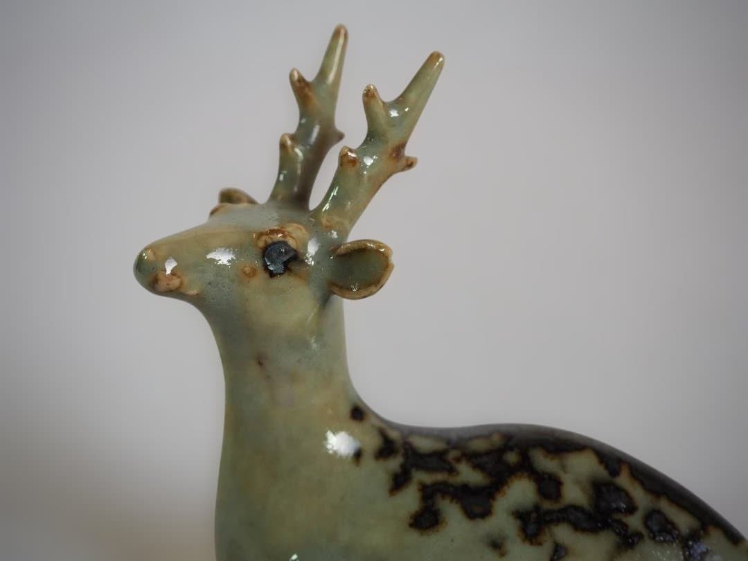 2代伊東陶山造『鹿香合』（共箱）