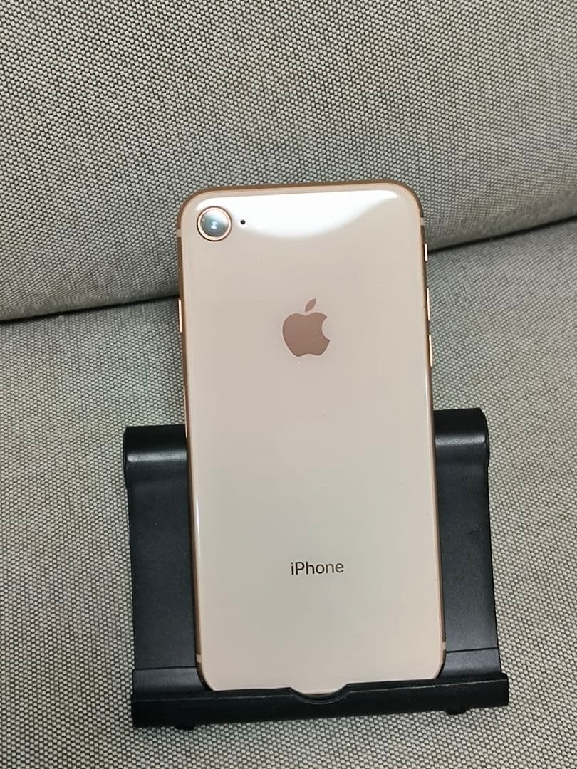 Apple iPhone 8 ゴールド
