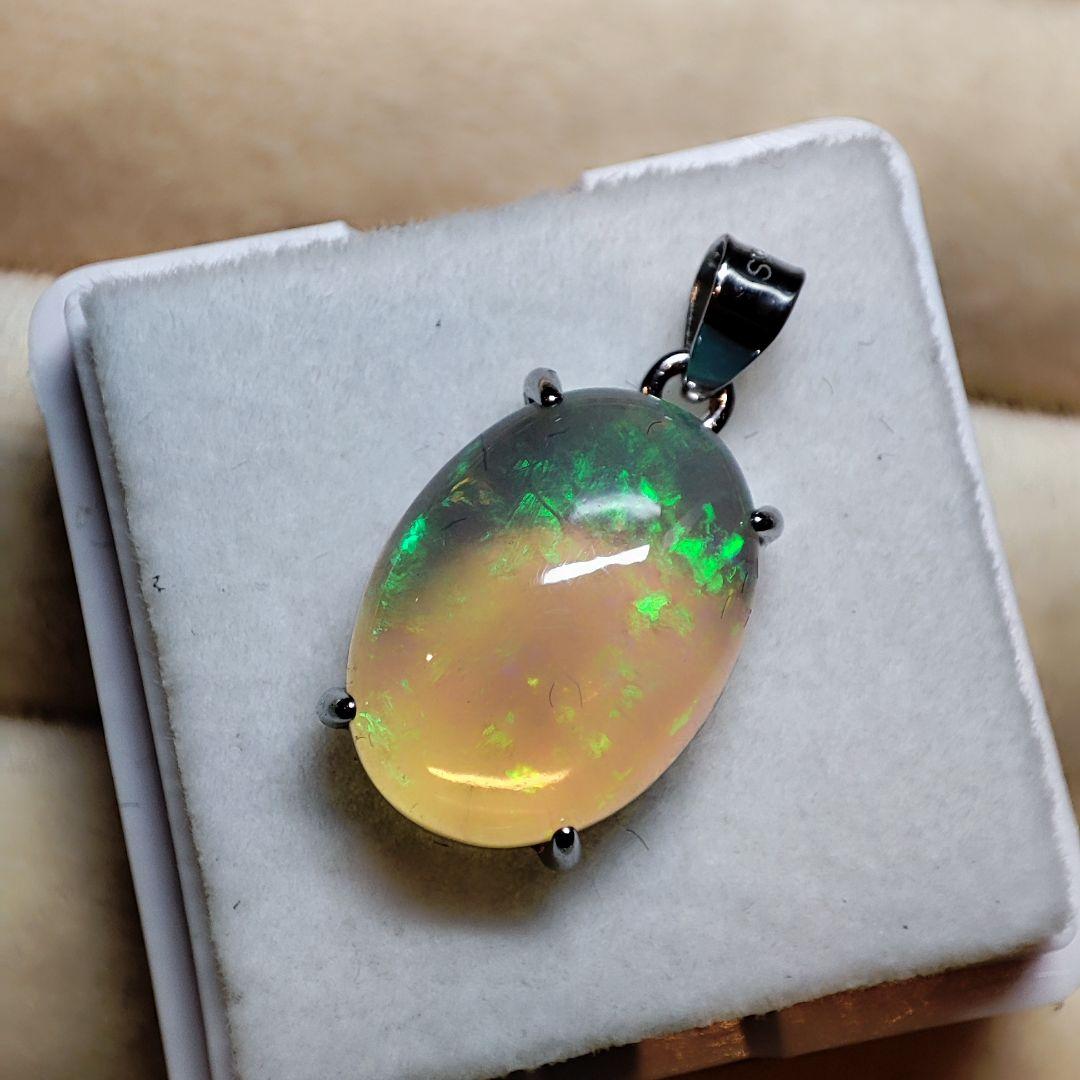 天然石エチオピアオパール　ペンダントトップ　ハンドメイド　Silver 925㉔