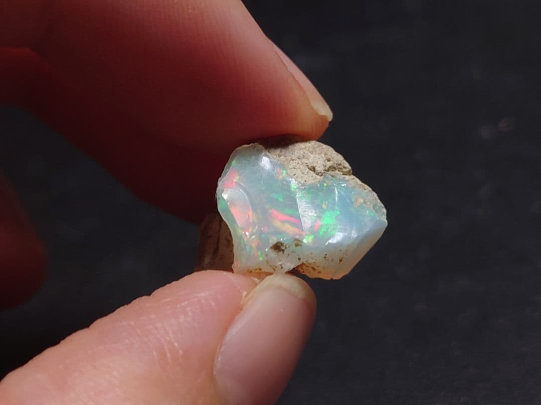 エチオピア　オパール　ジュエリーグレード　原石　鉱物標本