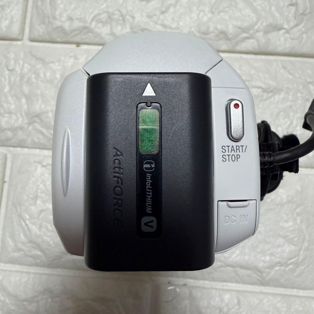 美品 SONY HANDYCAM HDR-CX670 ホワイト