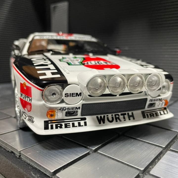 未展示品　京商 1/18 ランチア ラリー 037