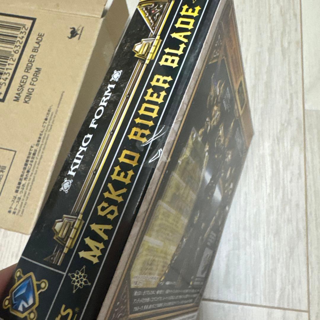 S.H.F.Figuarts 仮面ライダーブレイド キングフォーム魂ウェブ商店