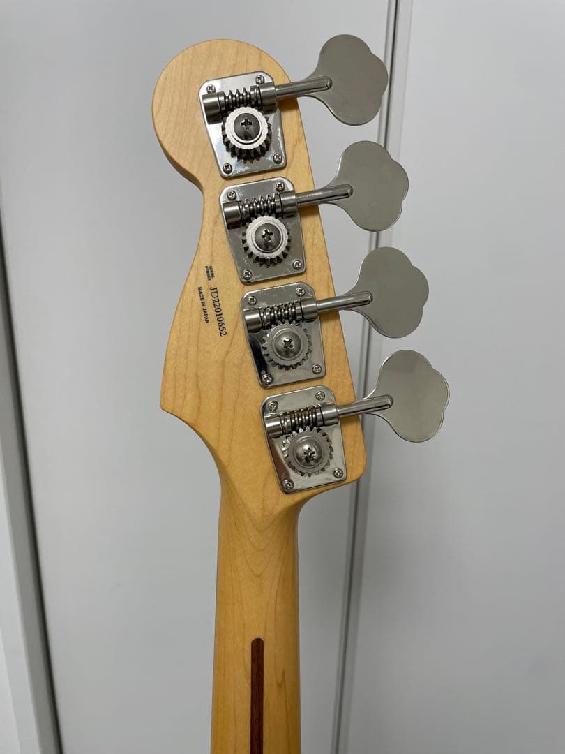 ベース Fender Junior Jazz Bass Made in Japan