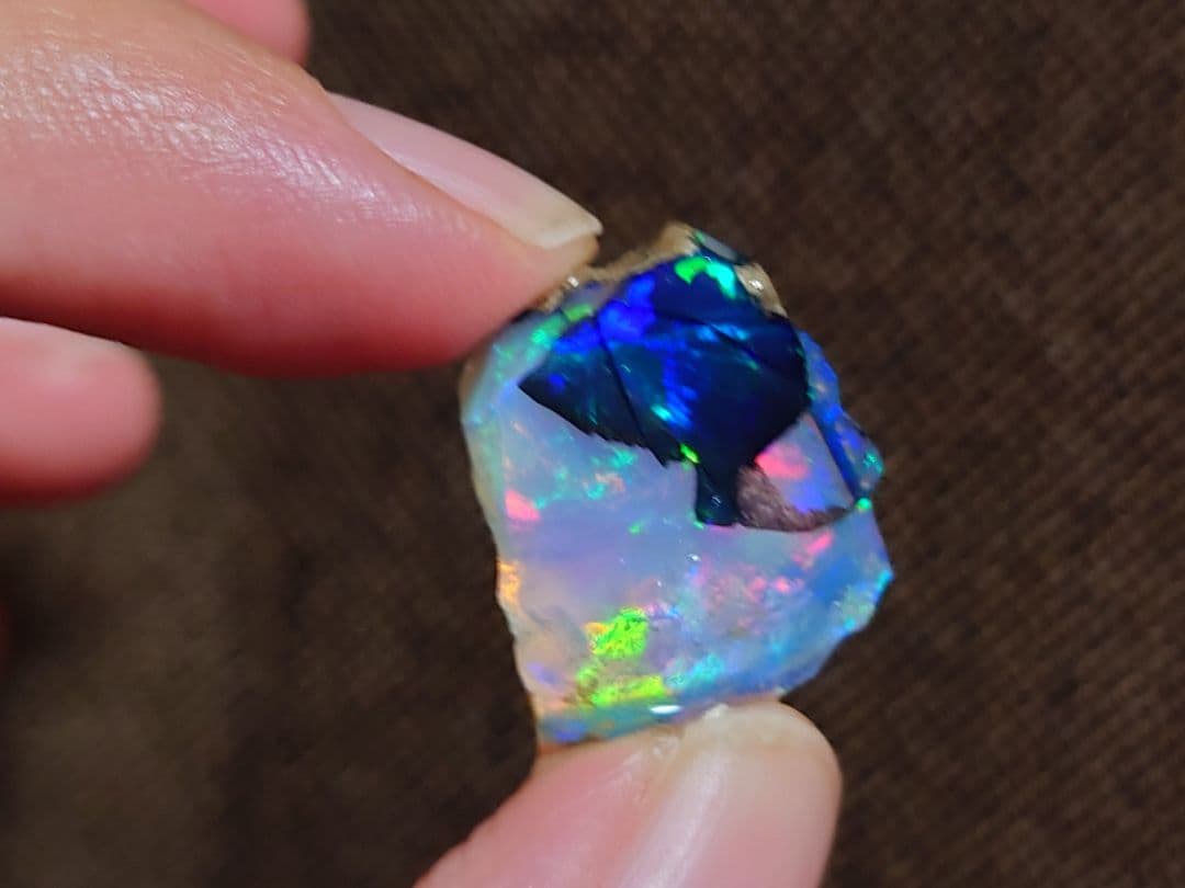 混合　エチオピアオパール　ウェロ産　チョーク　鉱物標本　原石