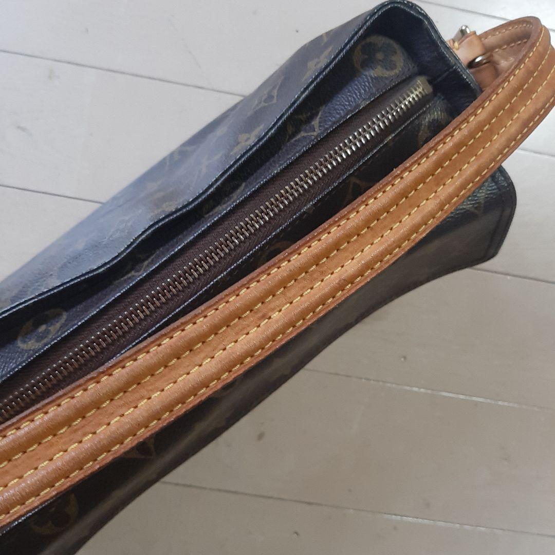 ルイヴィトン　LOUIS VUITTON 　ヴィバ・シテMM