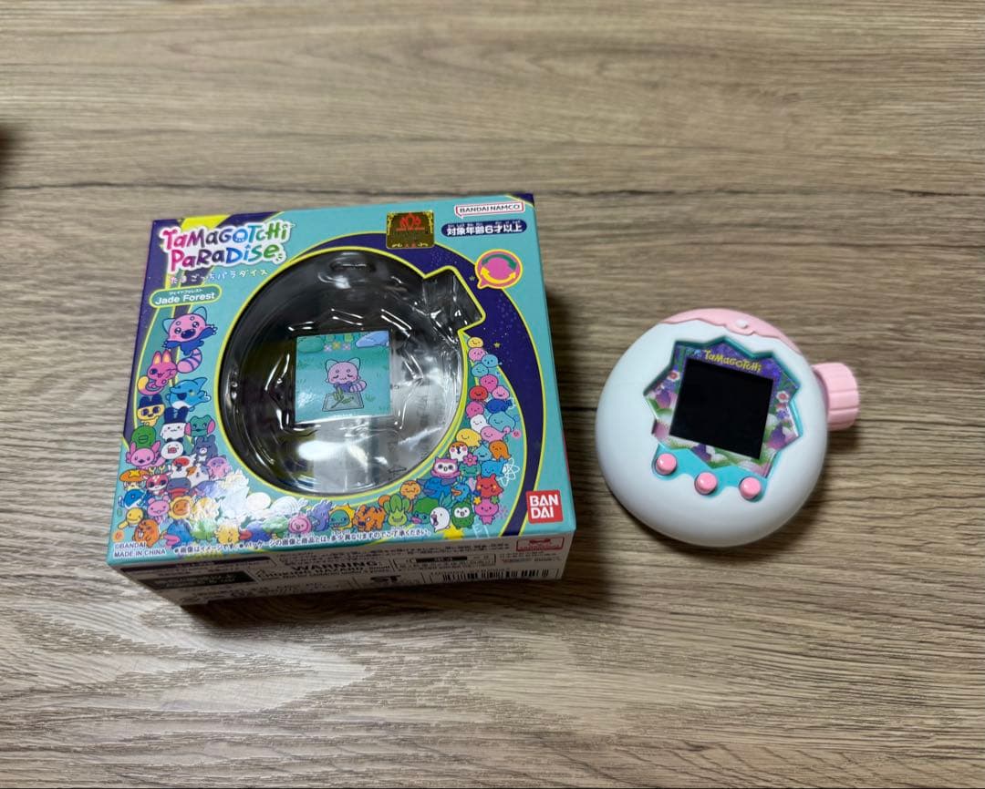 たまごっちパラダイス　たまパラ　ジェイドフォレスト　（保護カバー・シール付き）