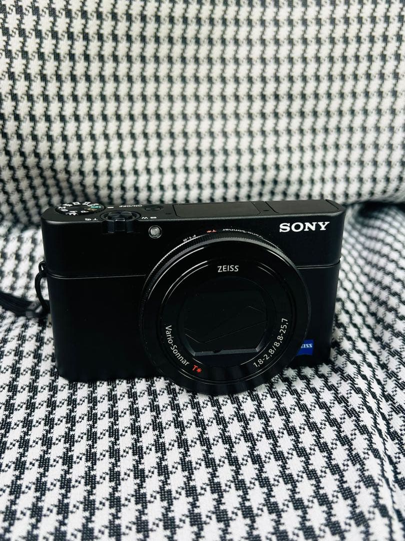 デジタルカメラ SONY Cyber Shot RX100III DMC-RX100M3