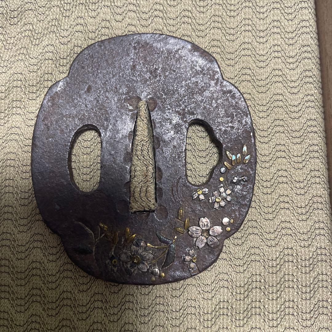 鐔