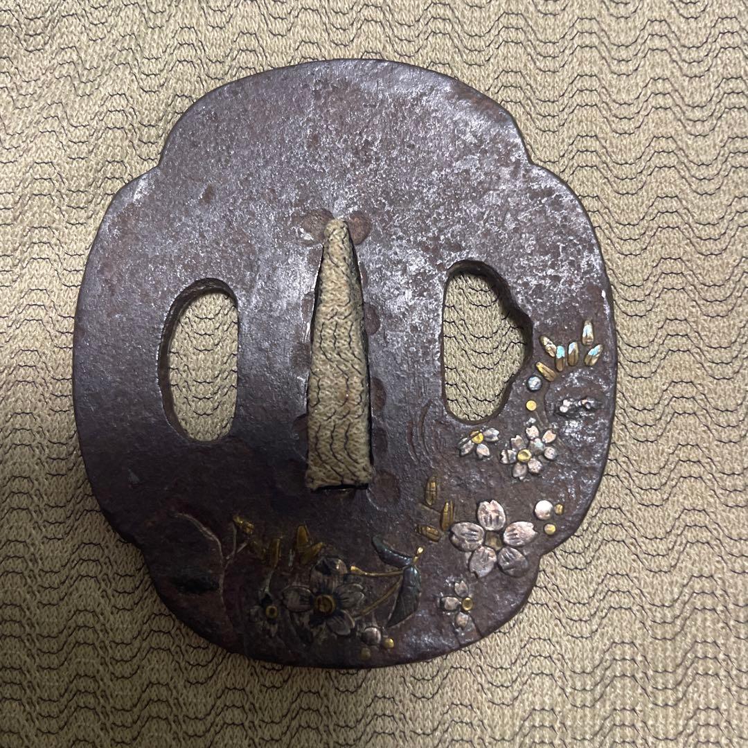 鐔