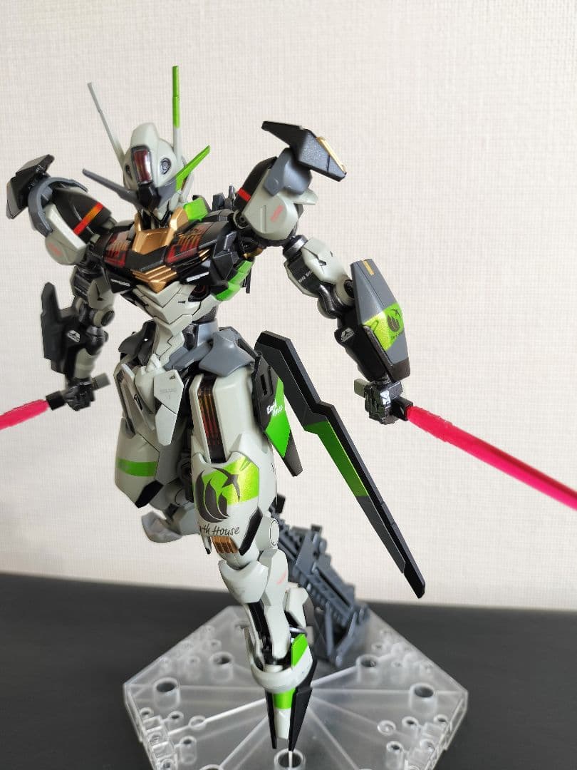 ガンダムエアリアル　オリジナル塗装完成品　水星の魔女　ガンプラ