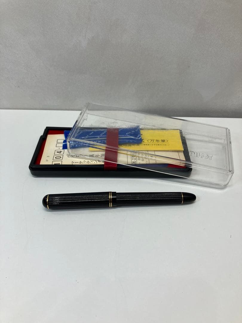 PILOT パイロット 万年筆 14K金ペン先 ケース付き　【3679】