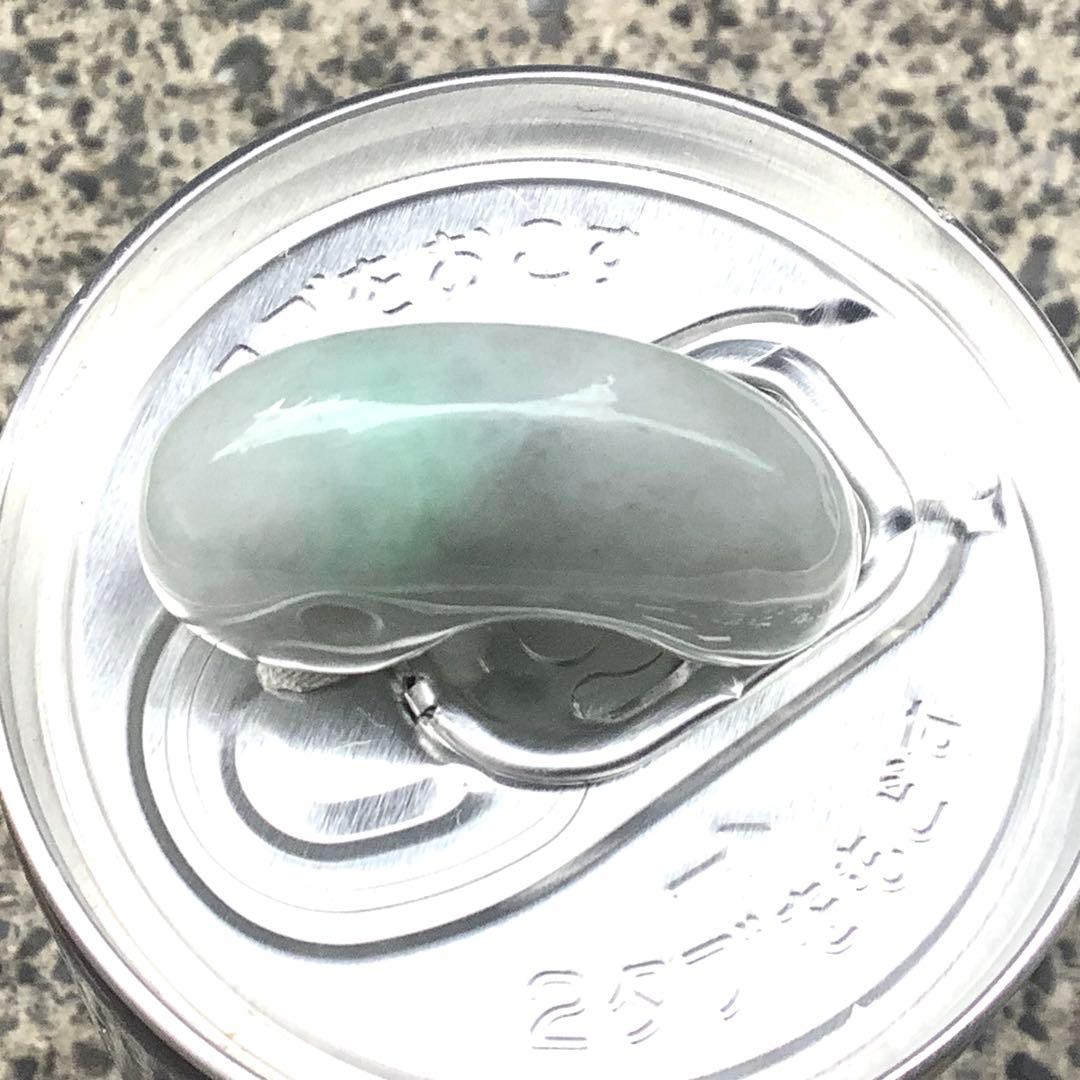 ⭕️独特の珍しい混じり合いの色彩　糸魚川翡翠ジェダイト勾玉　機械鑑定鑑別書付本物を