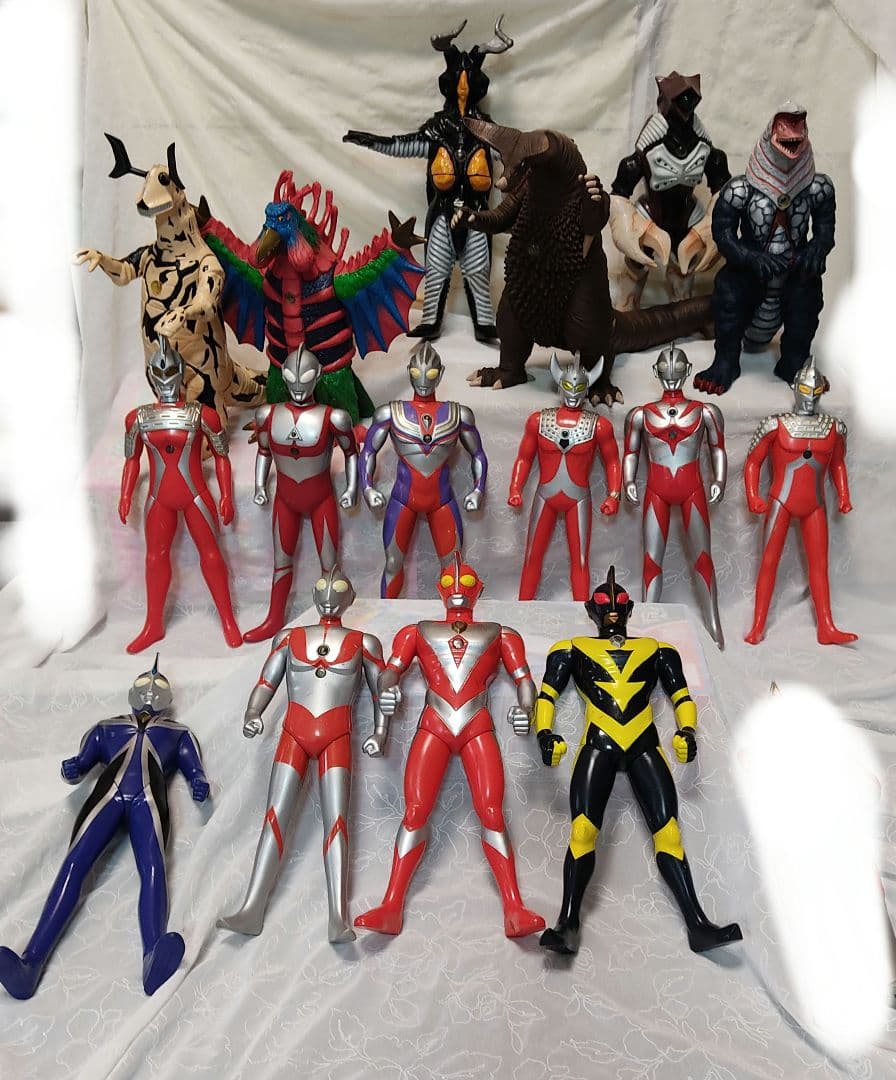 ウルトラマン　フィギュア　サウンドバトラー　16体セット
