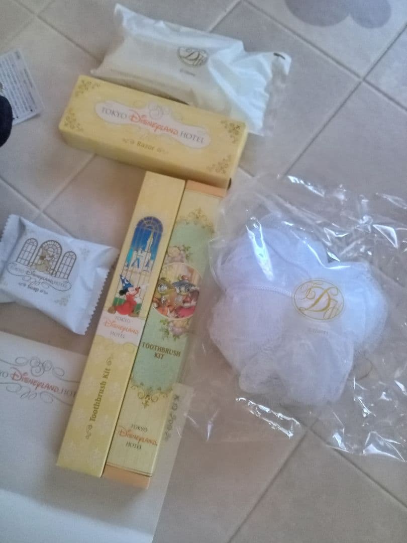 東京ディズニーランドホテル限定 ミッキー＆ミニーちゃん♡ぬいぐるみバッジ