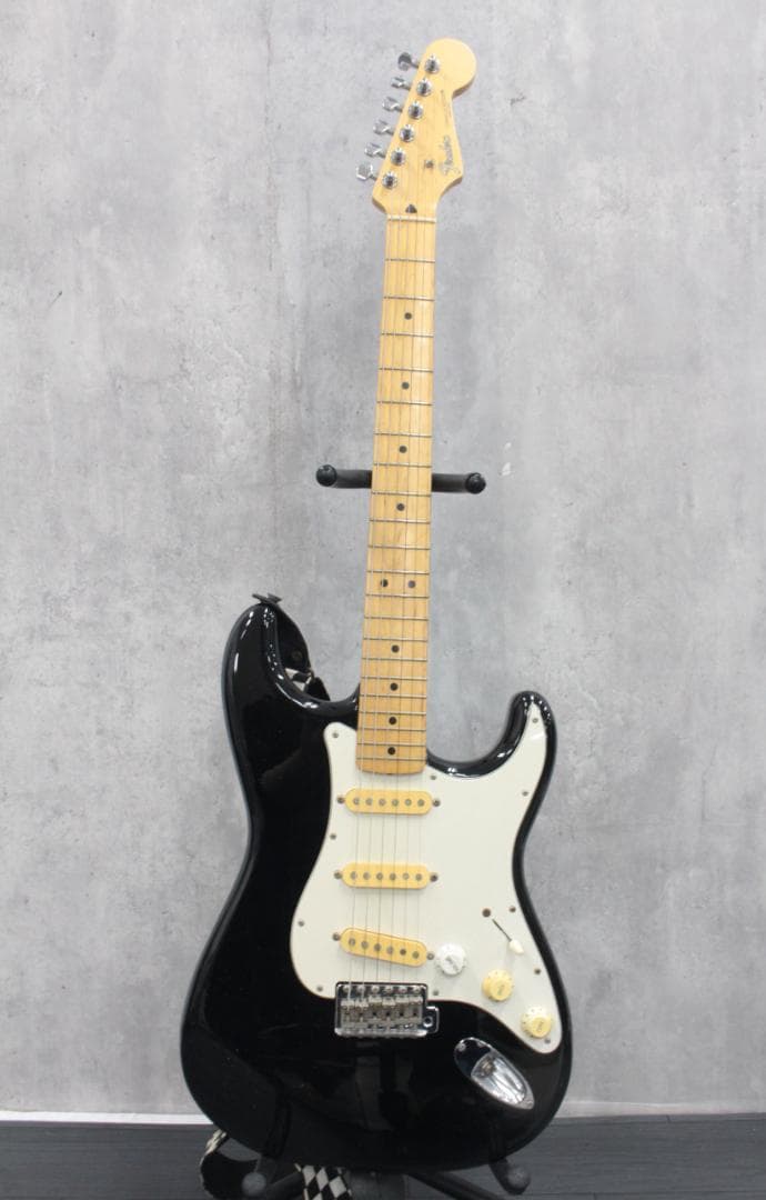 ▲Fender STRATOCASTER JAPAN Tシリアル エレキギター