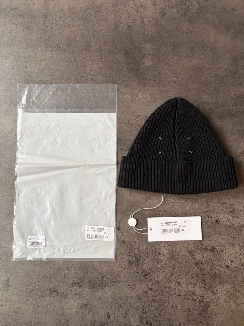 メゾンマルジェラ　ニット帽 ビーニーブラック